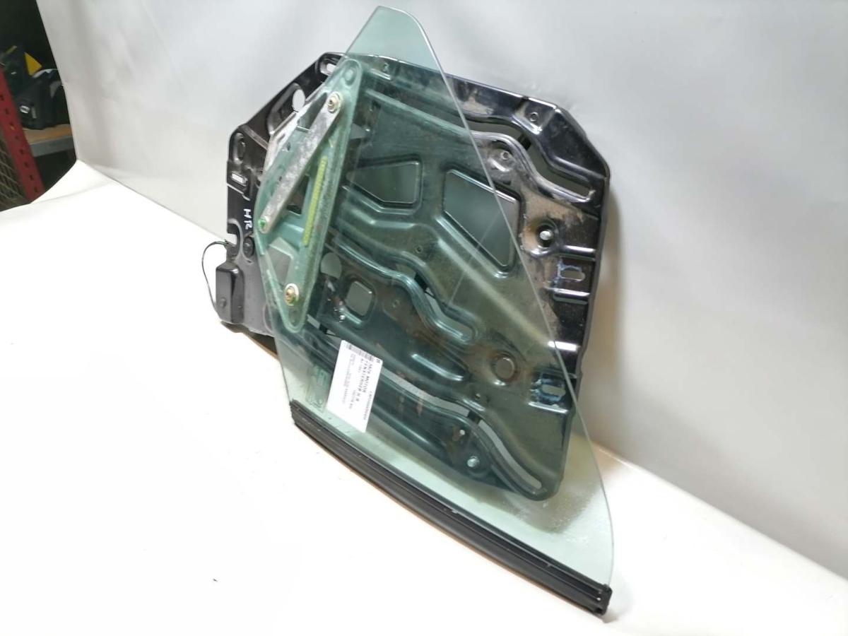 Audi 80 Cabriolet orginal Fensterheber hinten rechts mit Scheibe Bj.1991 Audi 80 Cabriolet orginal Fensterheber hinten rechts mit Scheibe Bj.1991